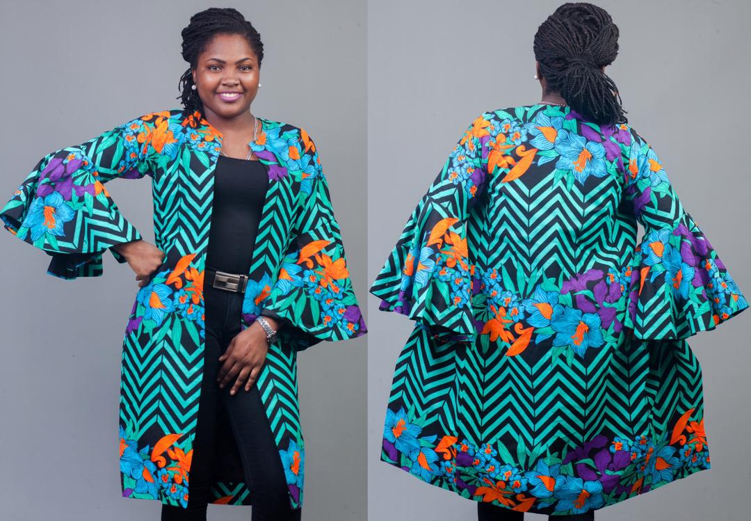 https://homeofafricanfashion.com/wp-content/uploads/2019/07/Multi-color-Ankara-African-fabric-lineaned-Kimono-Jacket.jpeg